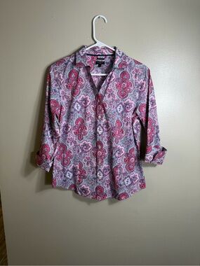 Talbots Petite Paisley Button Front Shirt Pink Blue Wrinkle Resistant 8P